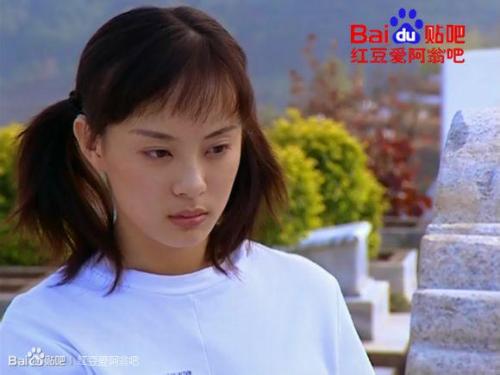盘点众女星出道前清纯照 不像现在都整得差不多！