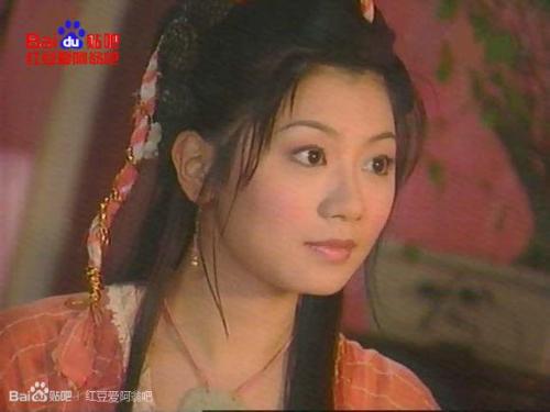 盘点众女星出道前清纯照 不像现在都整得差不多！