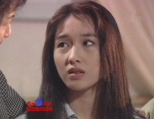盘点众女星出道前清纯照 不像现在都整得差不多！