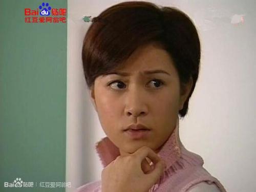 盘点众女星出道前清纯照 不像现在都整得差不多！