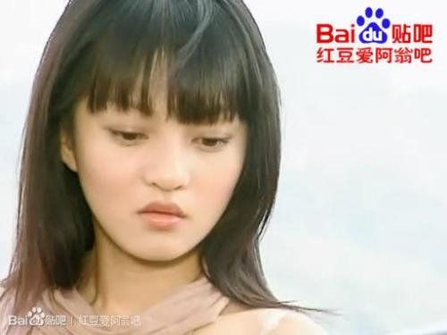 盘点众女星出道前清纯照 不像现在都整得差不多！