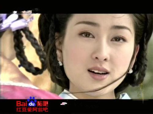 盘点众女星出道前清纯照 不像现在都整得差不多！