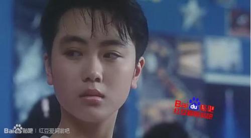 盘点众女星出道前清纯照 不像现在都整得差不多！