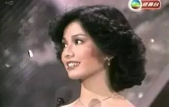 刘德华最理想妻子，成龙曾苦苦暗恋她，56岁美成这样