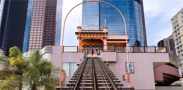 跟着奥斯卡大热《爱乐之城》 寻找洛杉矶的 10 大浪漫地标