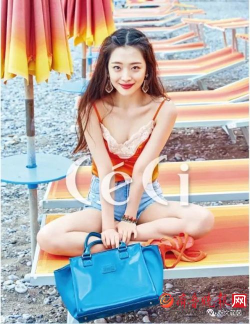 比她放浪形骸的多了为啥崔雪莉放飞自我就有错？或许只是因为长得太清纯