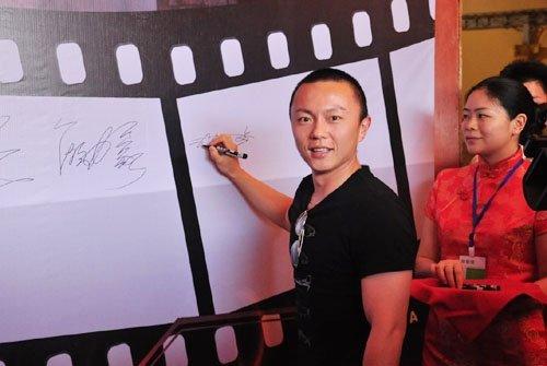 李连杰 儿子 家喻户晓的功夫童星 退圈后没落 现