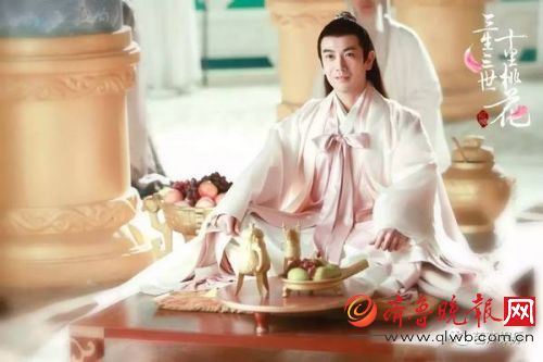 《三生三世十里桃花》折颜扮演者张智尧，曾竟是如此惊艳的翩翩少年郎！(图)