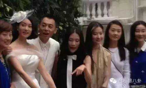 刘亦菲成最美伴娘 刘亦菲的大学同学竟然有他们
