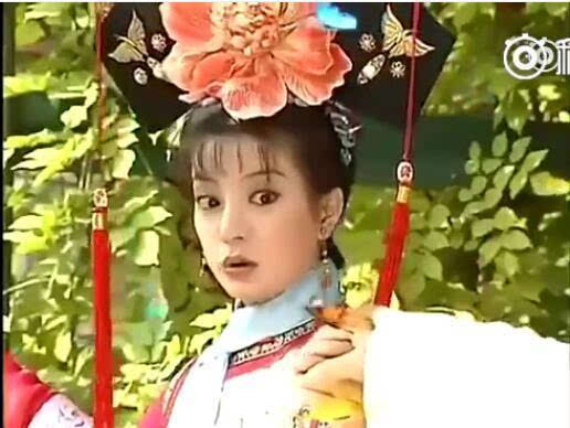 新旧版《还珠格格》香妃引蝴蝶 一个美如画一个竖汗毛
