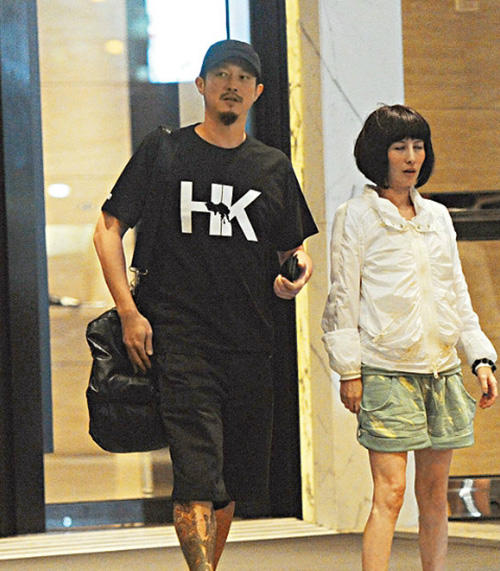 刘德华周润发吴彦祖 盘点娶了富家女的男星们