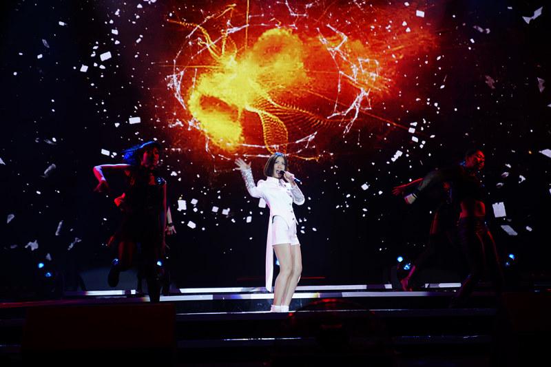 2014年回顾：TOP榜晚会星光璀璨洒现场 台前幕后亮点多