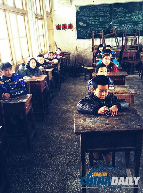 史上最美支教校花 绽放青春中国正能量
