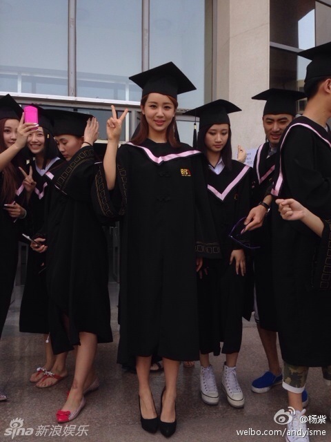 刘星小雪大学毕业啦！网友感叹真心老了