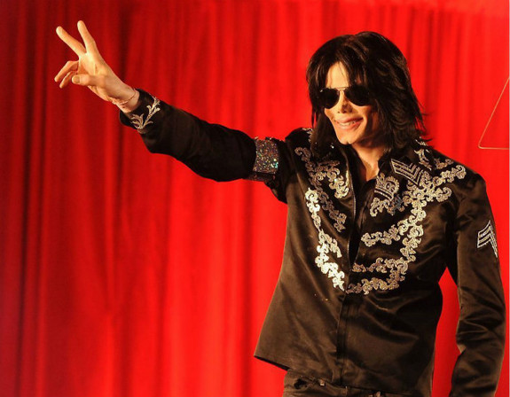 剥削天王的经济学:MJ逝世五年出新专辑夺销量冠军