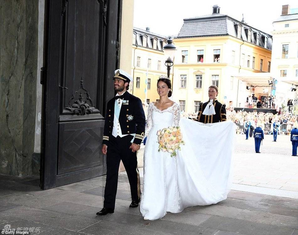 现实版灰姑娘！瑞典王子迎娶比基尼女模