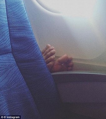 十个乘坐飞机时最招人讨厌的习惯 你中招了吗