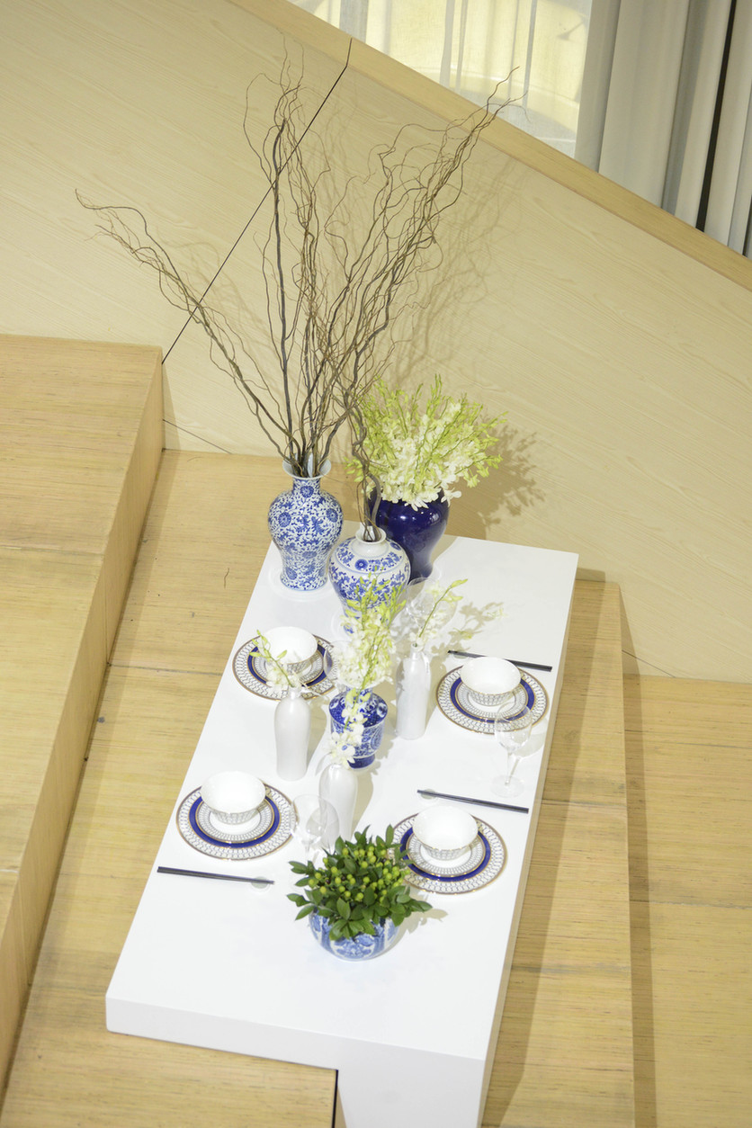 餐桌上的艺术：中国和瑞典艺术家共布“四季餐桌”
