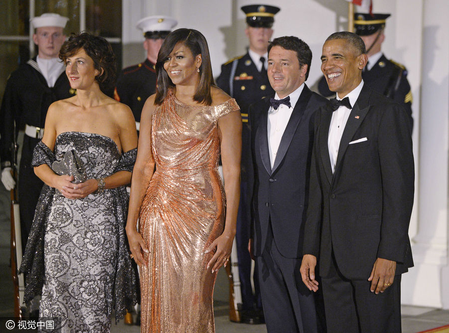 奥巴马携米歇尔盛装出席任内最后一次国宴 格温献唱透视装登台