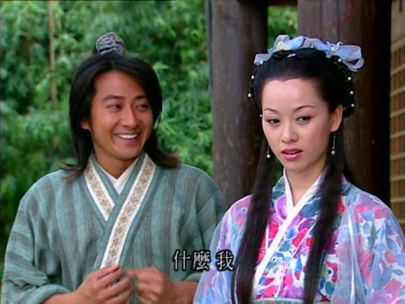 两人同剧走红，一个沦为线配角，一个却消失10年