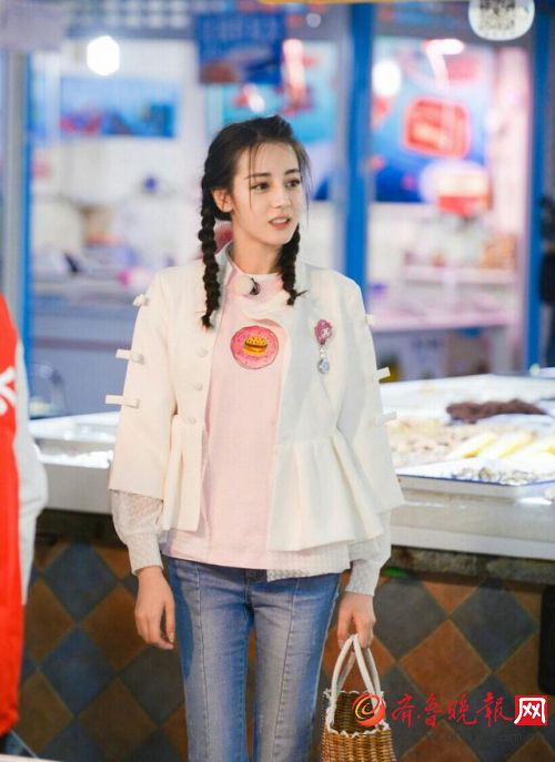 鹿晗首次回应和热巴的私人关系为何微博屏蔽