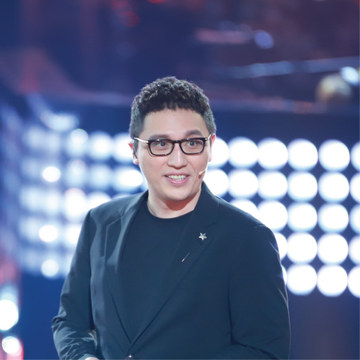 华少脱口秀大会嘉宾亮相调侃张绍刚自爆梦想