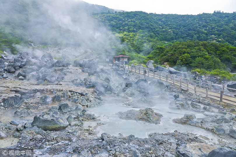 日本“泡汤”圣地盘点 “地狱”温泉受追捧