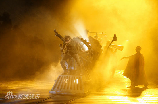 “卷福”舞台剧影院版首度登陆中国