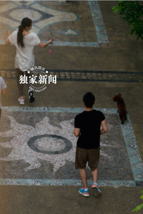 《一代宗师》片场曝光 章子怡哥哥温馨探班