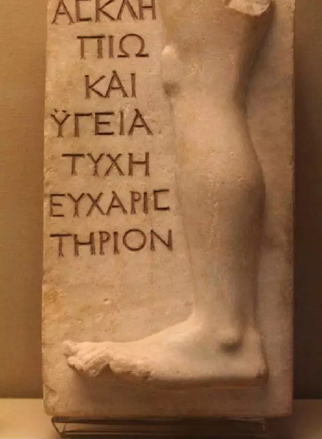 为何古希腊神庙里那么多断臂残肢的雕刻品?