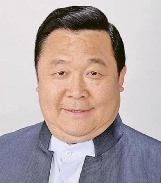 他演过21部金庸剧 被誉最经典老顽童 自己改了个霸气姓名